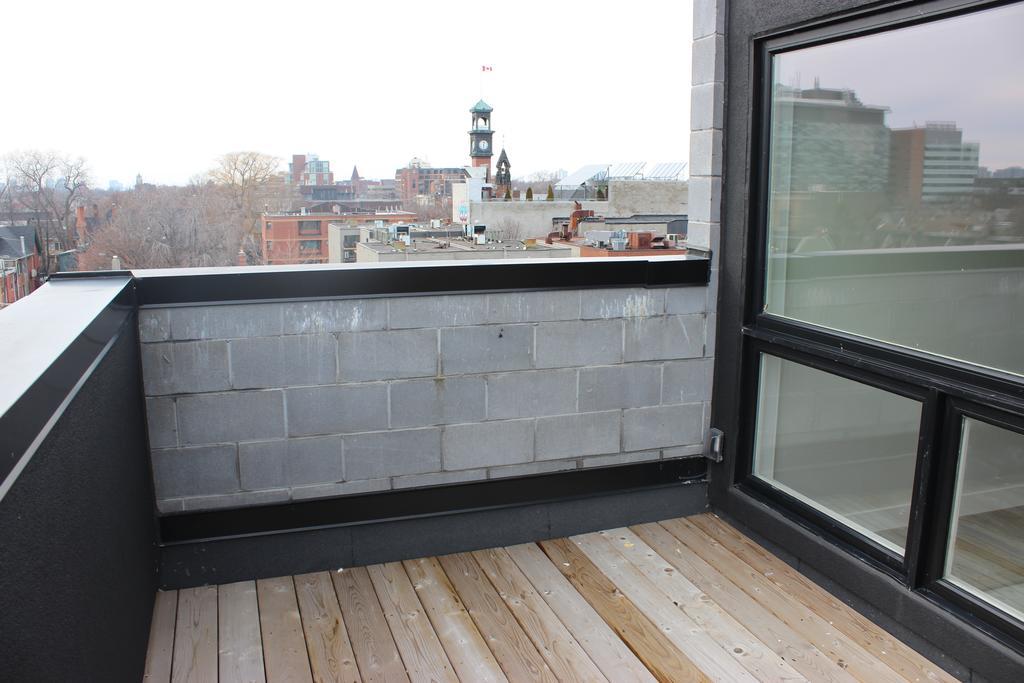 Atlas Suites- Furnished Apartments-College Street, トロント エクステリア 写真