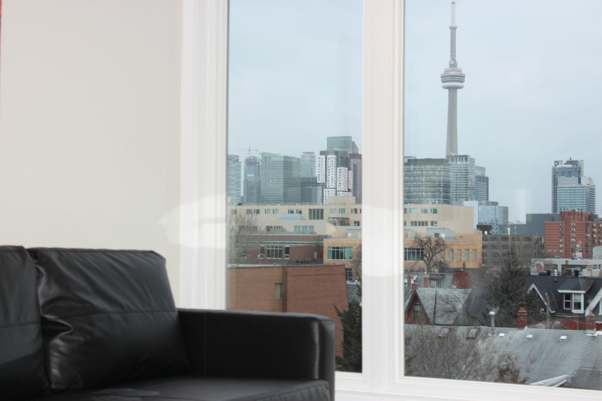 Atlas Suites- Furnished Apartments-College Street, トロント エクステリア 写真