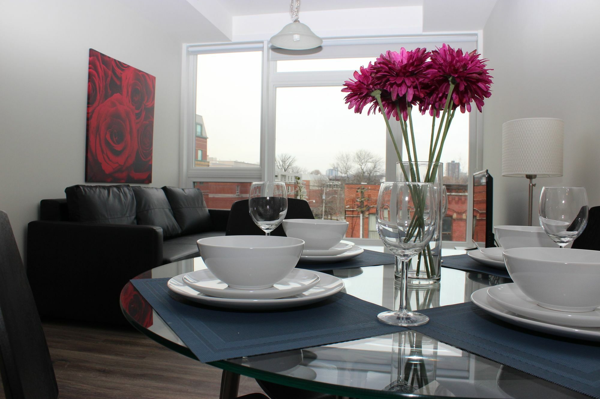 Atlas Suites- Furnished Apartments-College Street, トロント エクステリア 写真